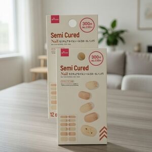 DAISO NWT Dashing Diva Semi Cured Nail Set